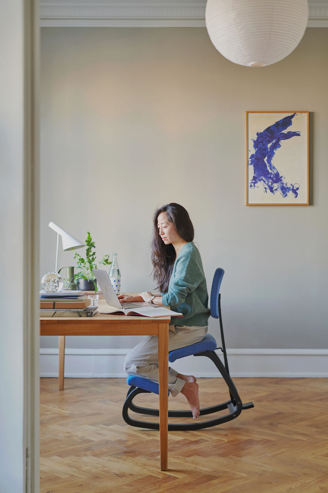 Variable Plus Chair by Varier - Side-Image - Varier