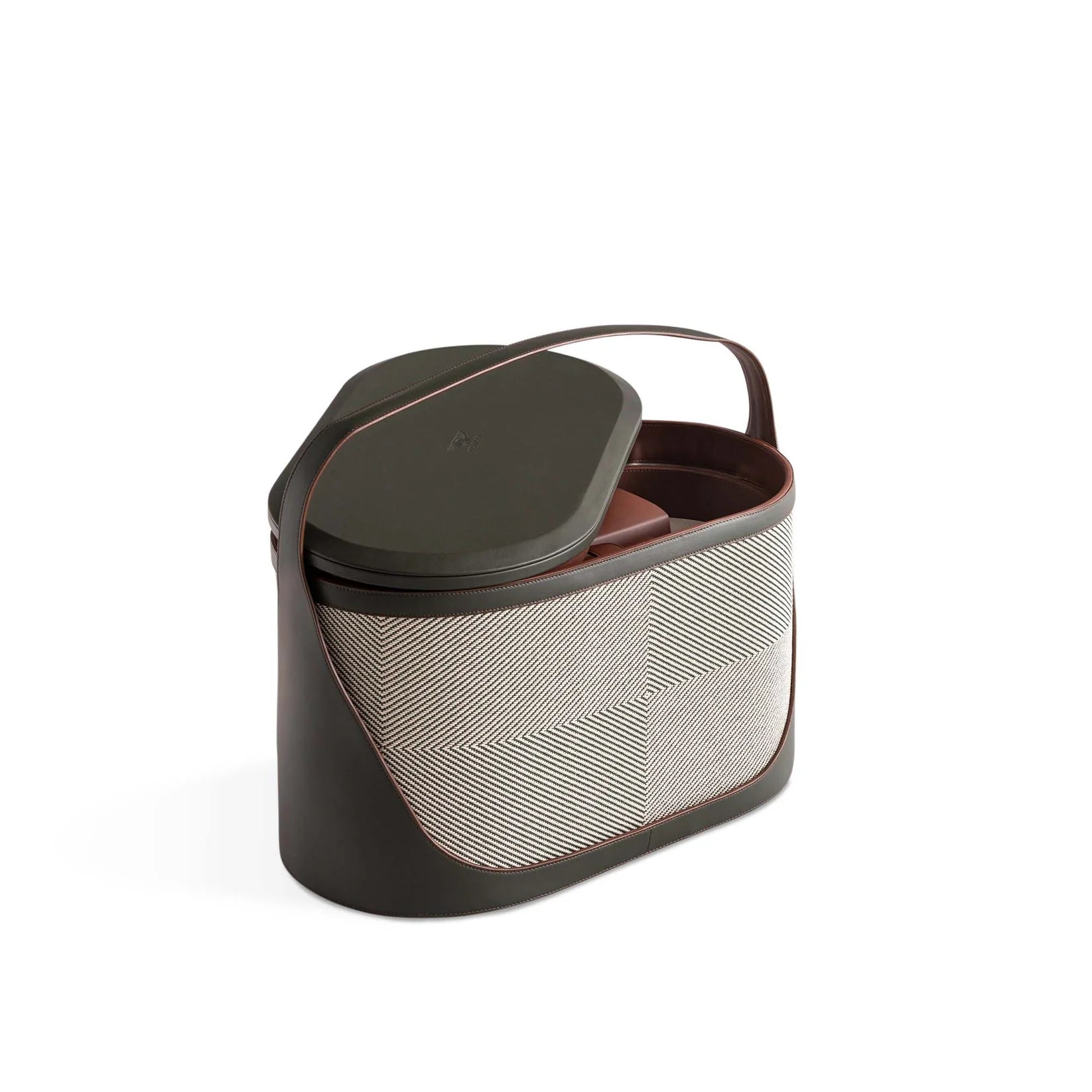 Hyde picnic basket by Bentley Home