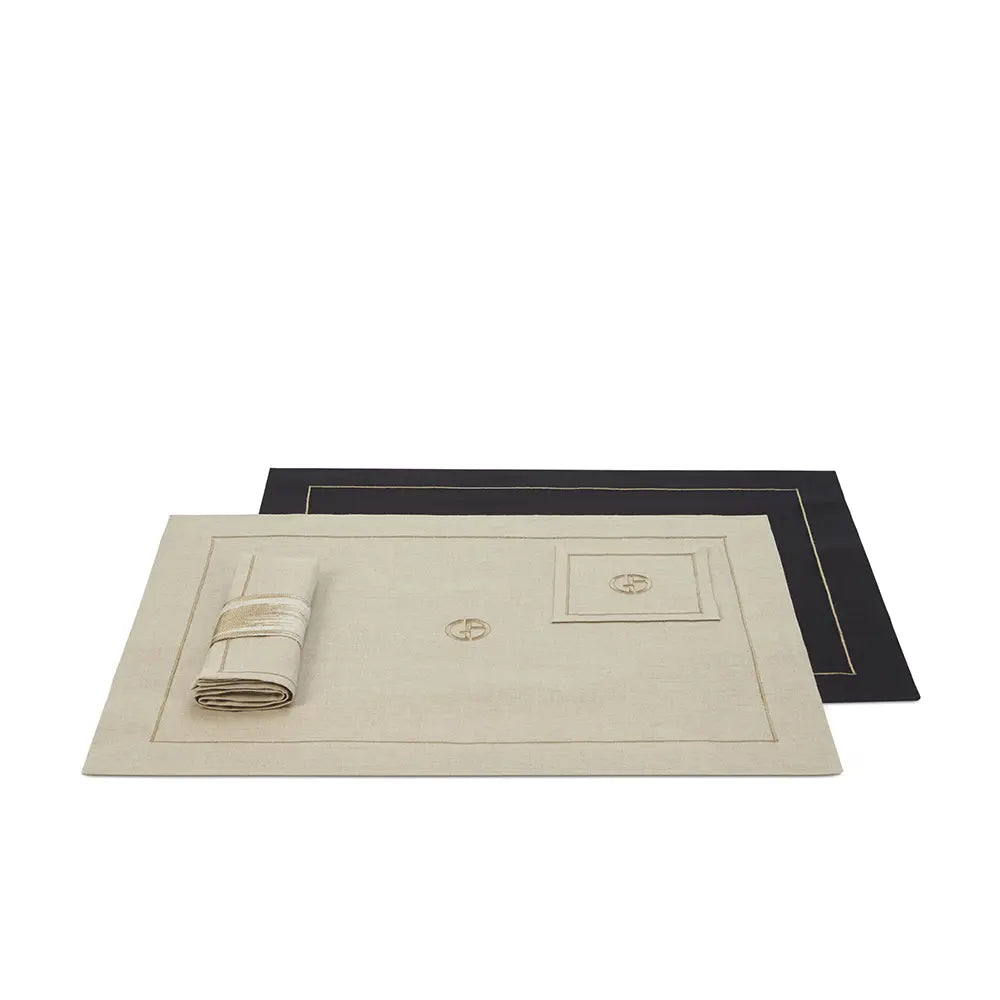 مفارش طاولة رائعة من أرماني/كازا