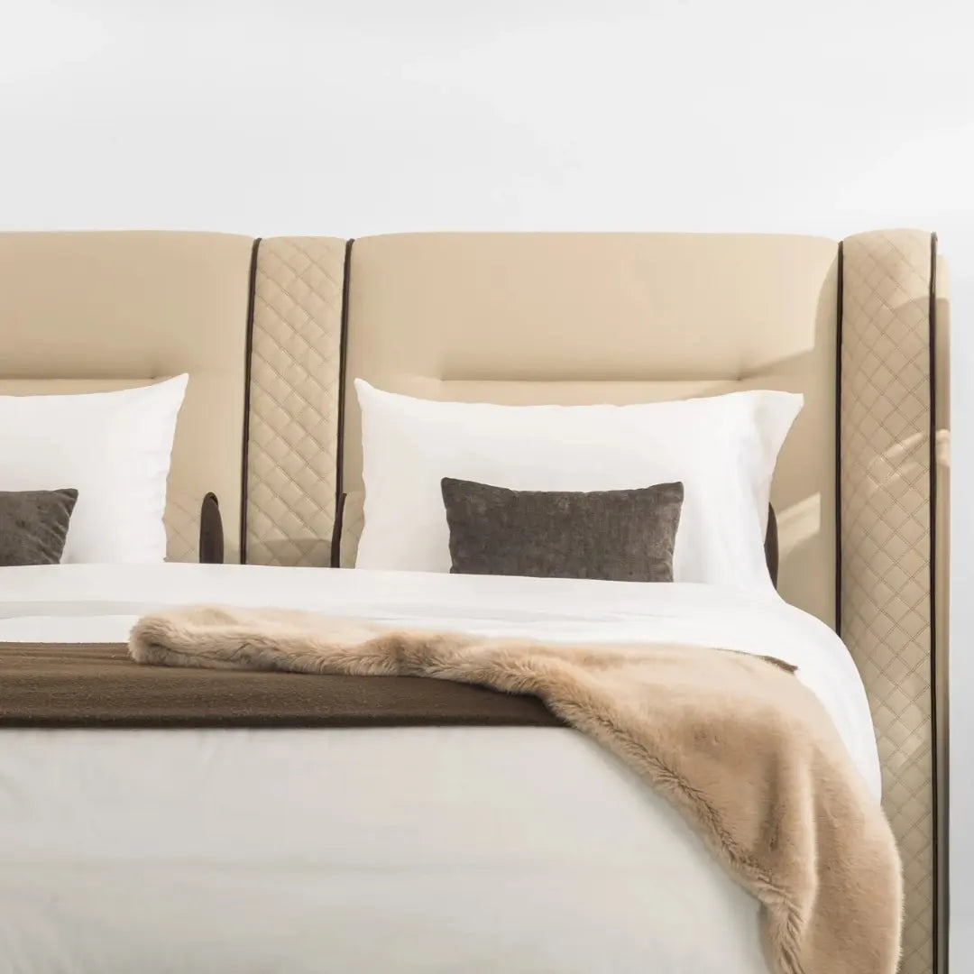 Cosmopolitan Bed By Colunex