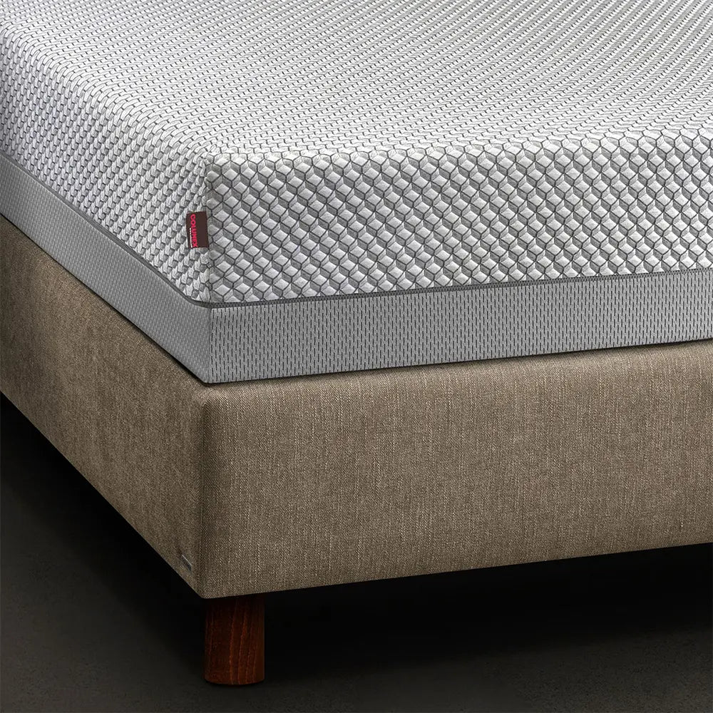 Dynamic 26 Mattress by Colunex