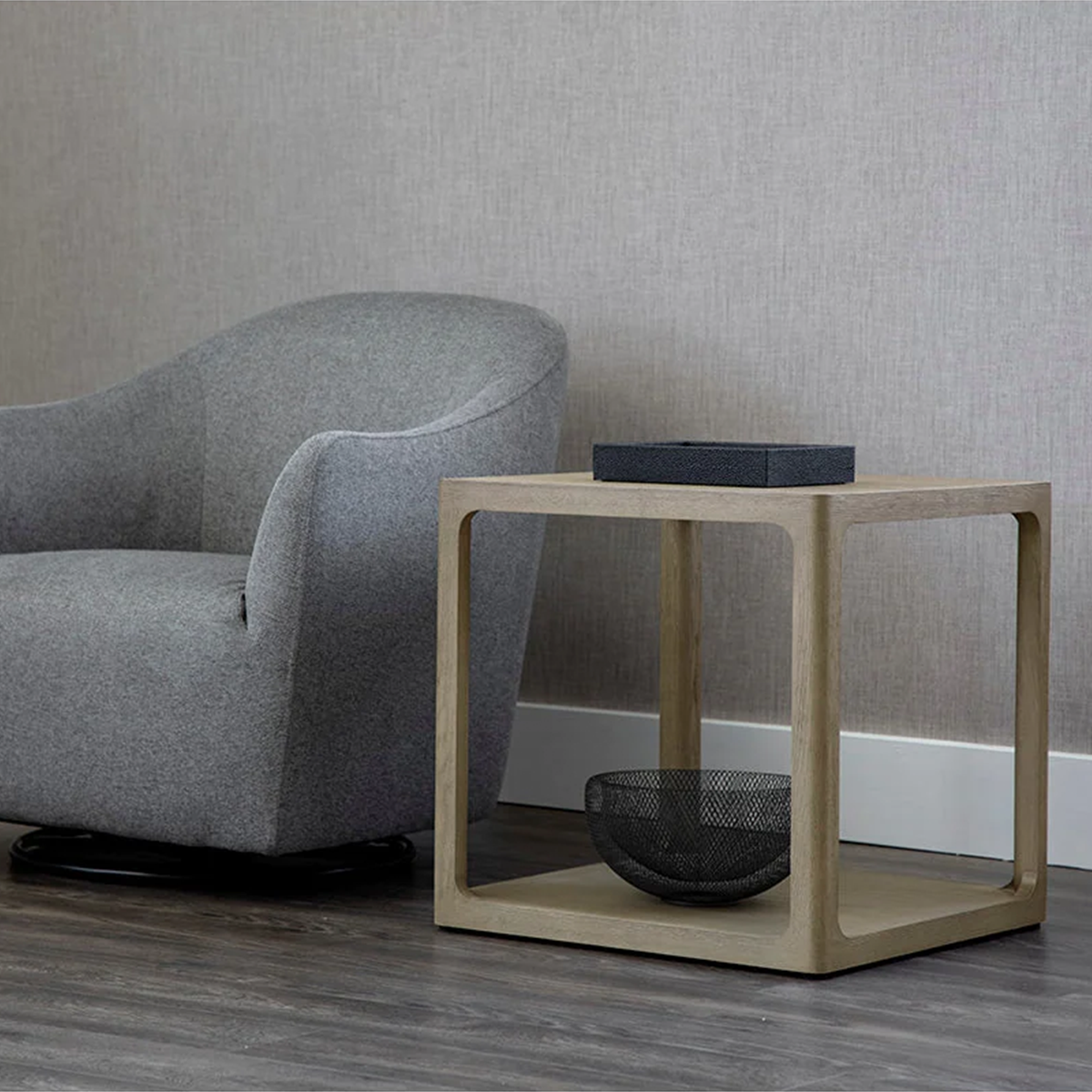doncaster side table by sunpan