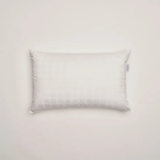 English Duck Down & Feather Luxury Pillow By Vispring