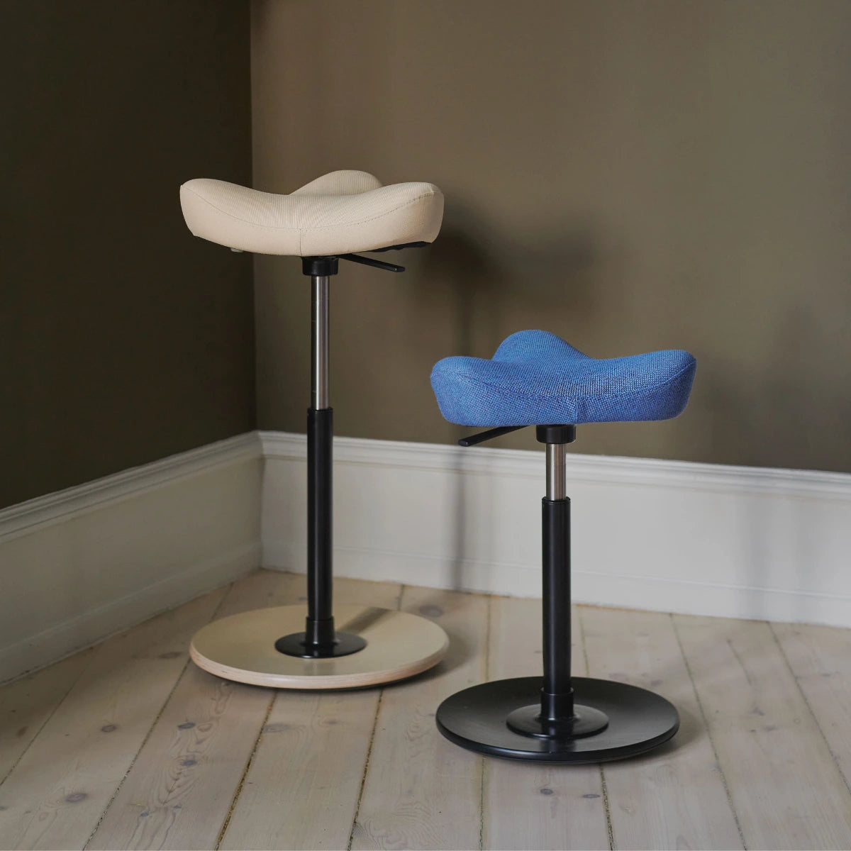 Move Chair by Varier - Beige and Blue next to each other