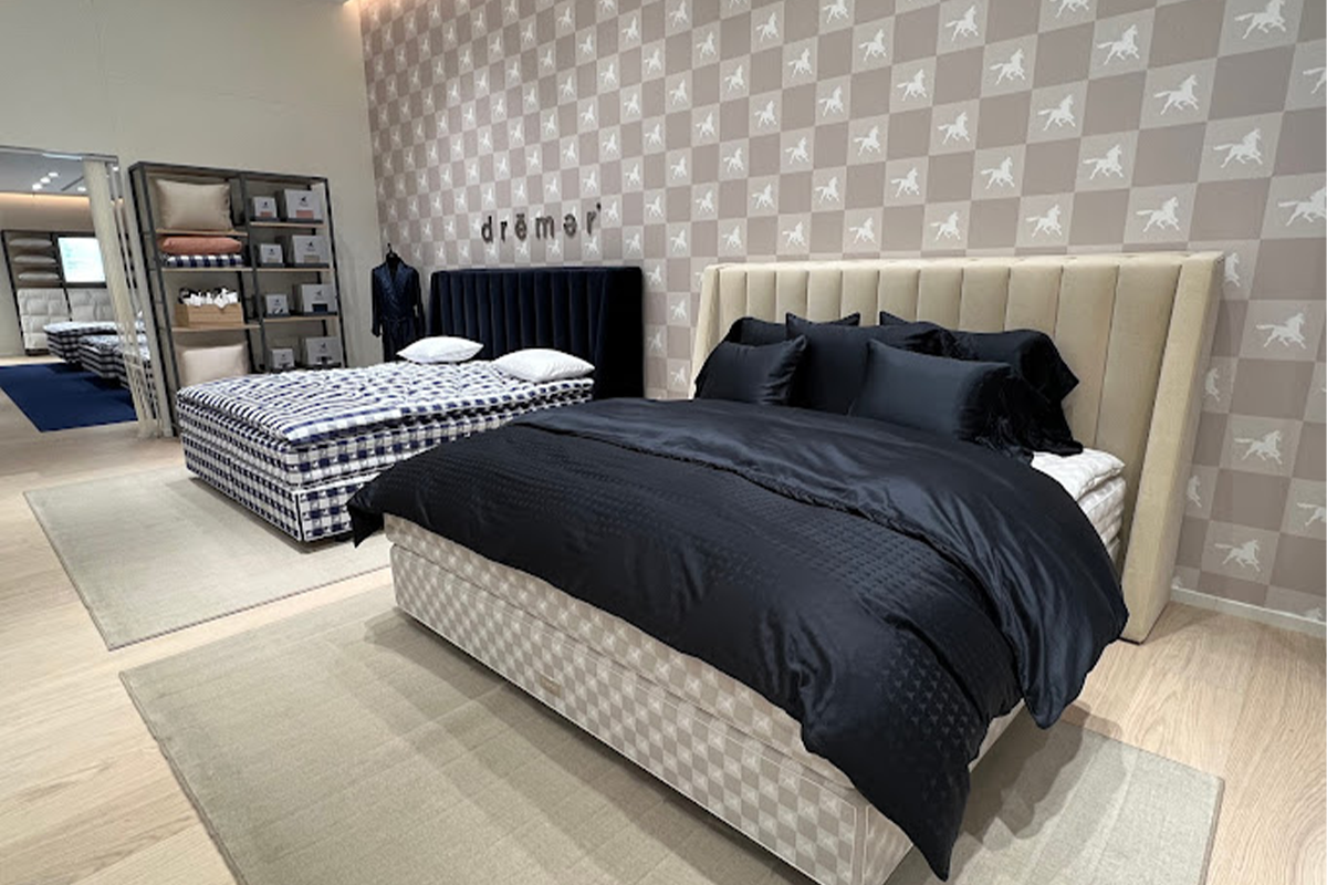 Hastens - Yas Mall - Beds