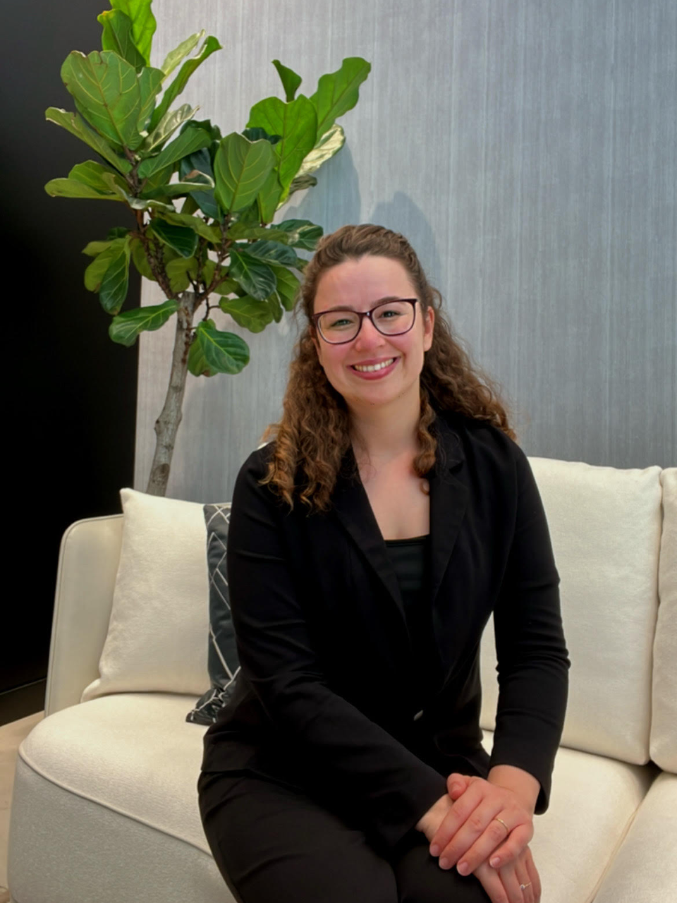 Joseane Ruivo, Senior Sales Executibe