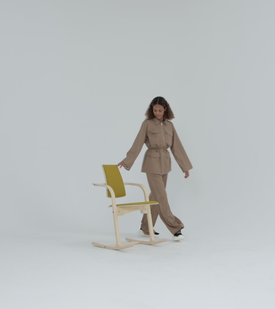 Actulum Chair by Varier - Video